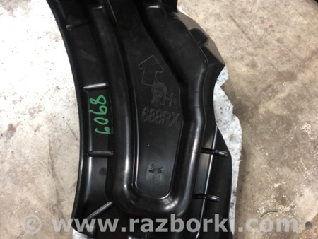 ФОТО Обшивка багажника для Mazda 3 IV BP (2019-) Київ