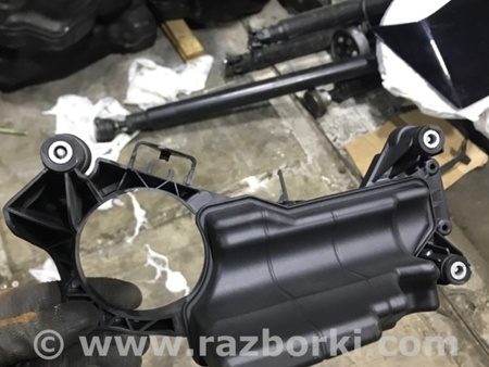 ФОТО Кронштейн двигателя для Porsche Macan I 95B +FL (13-18) Київ