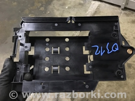 ФОТО Опорный кронштейн для Porsche Macan I 95B +FL (13-18) Київ