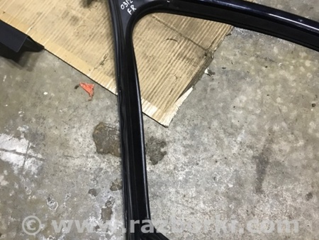 ФОТО Направляющая стекла двери для Porsche Macan I 95B +FL (13-18) Київ