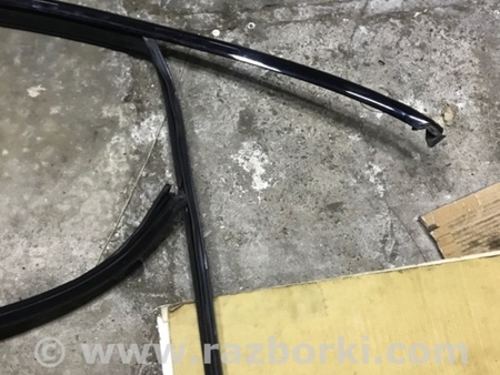 ФОТО Направляющая стекла двери для Porsche Macan I 95B +FL (13-18) Київ