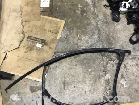 ФОТО Направляющая стекла двери для Porsche Macan I 95B +FL (13-18) Київ