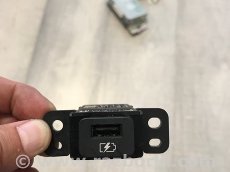 ФОТО Зарядное гнездо для Infiniti QX50 II II P71A (17-25) Київ