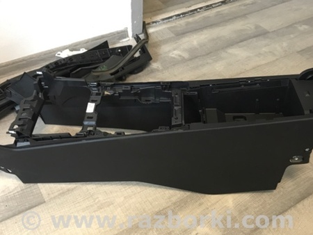 ФОТО Консоль центральная для Mazda 3 IV BP (2019-) Київ