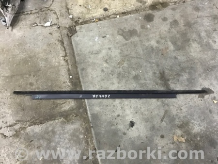 ФОТО Уплотнитель стекла двери для Audi (Ауди) A3 III 8V (12-20) Київ