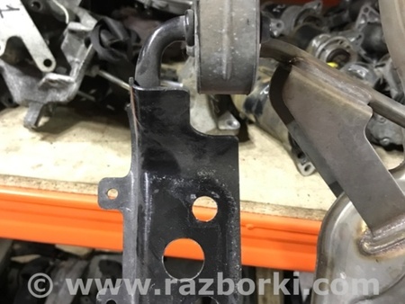 ФОТО Крепление глушителя для Audi (Ауди) A4 V B9 - 8W (2015-) Київ