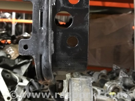 ФОТО Крепление глушителя для Audi (Ауди) A4 V B9 - 8W (2015-) Київ