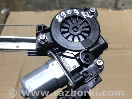 ФОТО Мотор стеклоподъемника для Mazda 3 IV BP (2019-) Київ