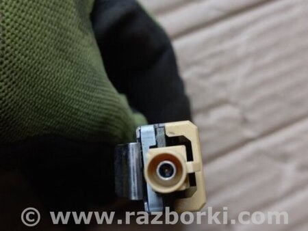 ФОТО Усилитель антенны для Audi (Ауди) A4 V B9 - 8W (2015-) Київ