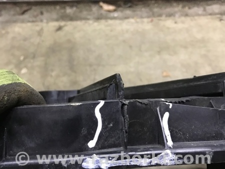 ФОТО Диффузор радиатора для Audi (Ауди) A4 V B9 - 8W (2015-) Київ