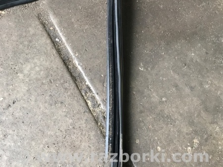 ФОТО Направляющая стекла двери для Volkswagen Atlas/Teramont I +1 рест (17-23) Київ