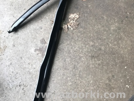 ФОТО Направляющая стекла двери для Volkswagen Atlas/Teramont I +1 рест (17-23) Київ