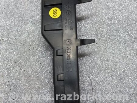 ФОТО Кронштейн для Porsche Macan I 95B +FL (13-18) Київ