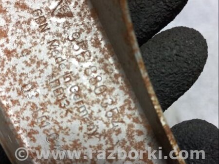 ФОТО Кронштейн для Porsche Macan I 95B +FL (13-18) Київ