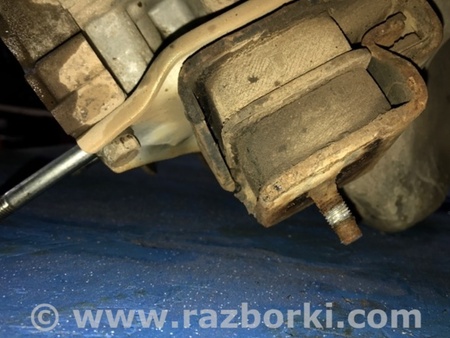 ФОТО Подушка двигателя правая для Subaru Forester SG Киев