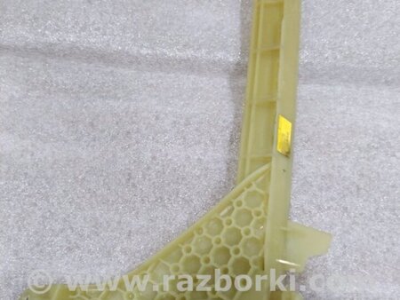 ФОТО Направляющая стекла двери для Audi (Ауди) A4 V B9 - 8W (2015-) Київ