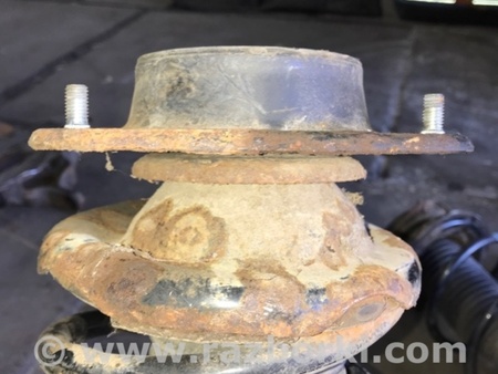 ФОТО Опора стойки передняя правая для Subaru Forester SG Киев