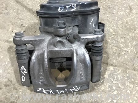 ФОТО Моторчик стояночного тормоза для Audi (Ауди) A4 V B9 - 8W (2015-) Київ