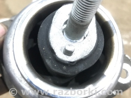 ФОТО Подушка двигателя для Porsche Cayenne II 958 E2/92A (10-14) Київ