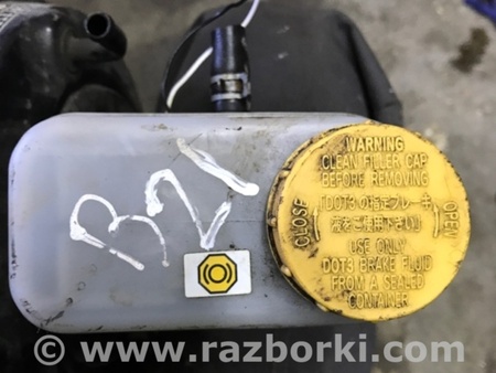 ФОТО Бачок для тормозной жидкости для Subaru Forester SG Киев