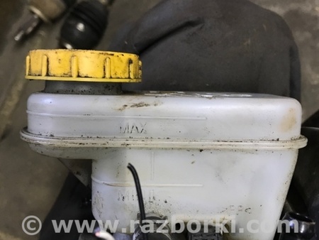 ФОТО Бачок для тормозной жидкости для Subaru Forester SG Киев