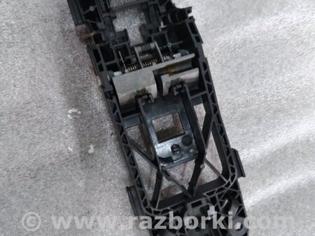 ФОТО Кронштейн ручки двери для Porsche Cayenne II 958 E2/92A (10-14) Київ