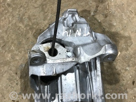 ФОТО Кронштейн опоры двигателя для Audi (Ауди) A4 V B9 - 8W (2015-) Київ