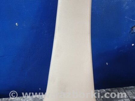 ФОТО Обшивка салона правая для Subaru Outback Київ