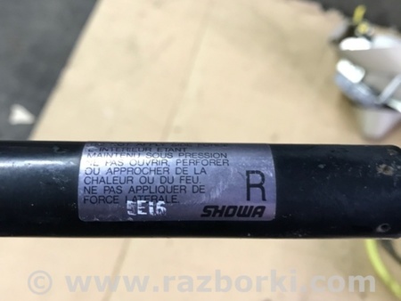 ФОТО Амортизатор багажника правый для Subaru Forester SG Киев