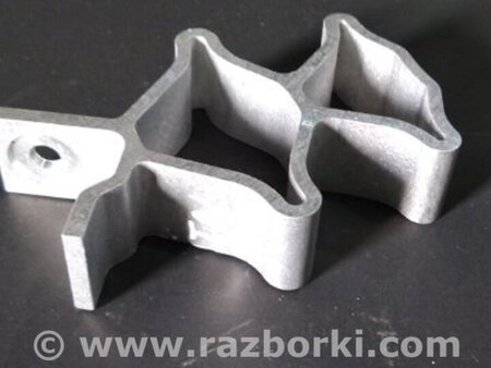 ФОТО Кронштейн для Porsche Macan I 95B +FL (13-18) Київ