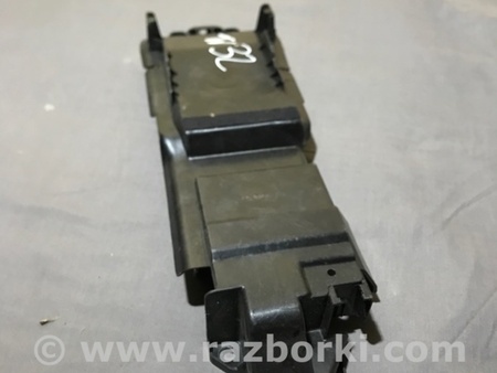 ФОТО Кронштейн для Audi (Ауди) A4 V B9 - 8W (2015-) Київ