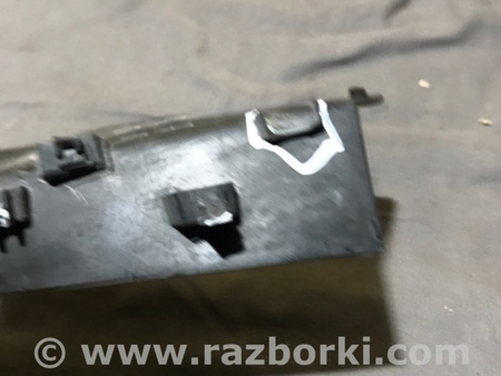 ФОТО Пыльник фары для Audi (Ауди) A4 V B9 - 8W (2015-) Київ