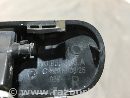 ФОТО Форсунка стеклоомывателя для Audi (Ауди) A4 V B9 - 8W (2015-) Київ