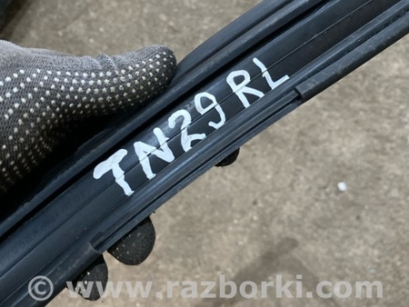 ФОТО Направляющая стекла двери для Audi (Ауди) A4 V B9 - 8W (2015-) Київ