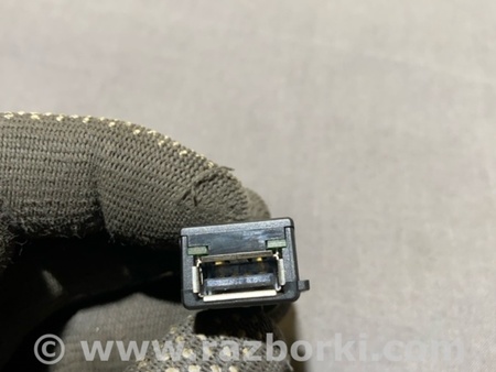 ФОТО Розетка для Audi (Ауди) A4 V B9 - 8W (2015-) Київ