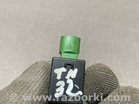 ФОТО Розетка для Audi (Ауди) A4 V B9 - 8W (2015-) Київ