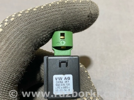 ФОТО Розетка для Audi (Ауди) A4 V B9 - 8W (2015-) Київ