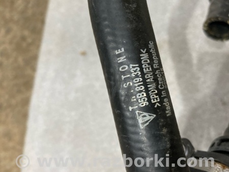 ФОТО Патрубок системы охлаждения для Porsche Macan I 95B +FL (13-18) Київ