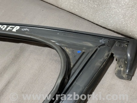 ФОТО Уплотнитель стекла двери для Audi (Ауди) A4 V B9 - 8W (2015-) Київ