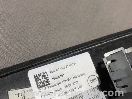 ФОТО Накладка на торпедо для Audi (Ауди) A6 C7 4G (11-18) Київ