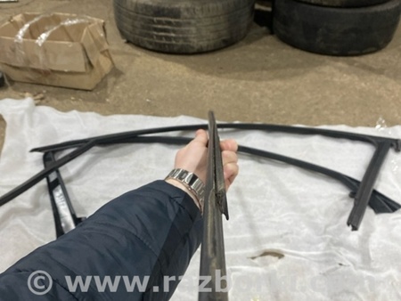 ФОТО Направляющая стекла двери для Audi (Ауди) A4 V B9 - 8W (2015-) Київ