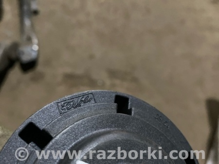 ФОТО Кронштейн для Volvo XC90 II SPA (2015-) Київ