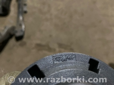 ФОТО Кронштейн для Volvo XC90 II SPA (2015-) Київ