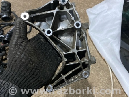 ФОТО Кронштейн для Volvo XC90 II SPA (2015-) Київ