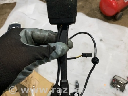 ФОТО Замок ремня безопасности для Porsche Macan I 95B +FL (13-18) Київ