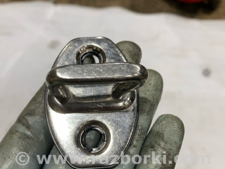 ФОТО Кронштейн замка двери для Porsche Macan I 95B +FL (13-18) Київ