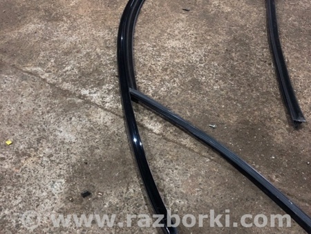 ФОТО Уплотнительная резинка для Porsche Macan I 95B +FL (13-18) Київ