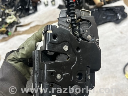 ФОТО Замок боковой двери для Audi (Ауди) A8 III D4 4H (09-17) Київ