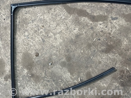 ФОТО Уплотнительная резинка боковой двери для Subaru Crosstrek 3 GU (2022-) Київ