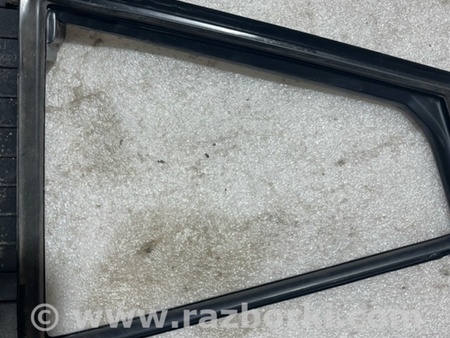 ФОТО Уплотнитель стекла двери для Subaru Crosstrek 3 GU (2022-) Київ